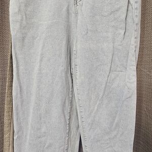 SO Women's Light Relaxed Jeans